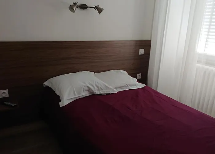 Hotel De L'europe 2*